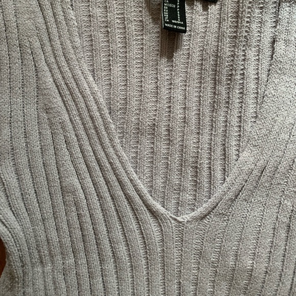 Grey Ribbed Forever 21 Sweater - Picture 2 of 3